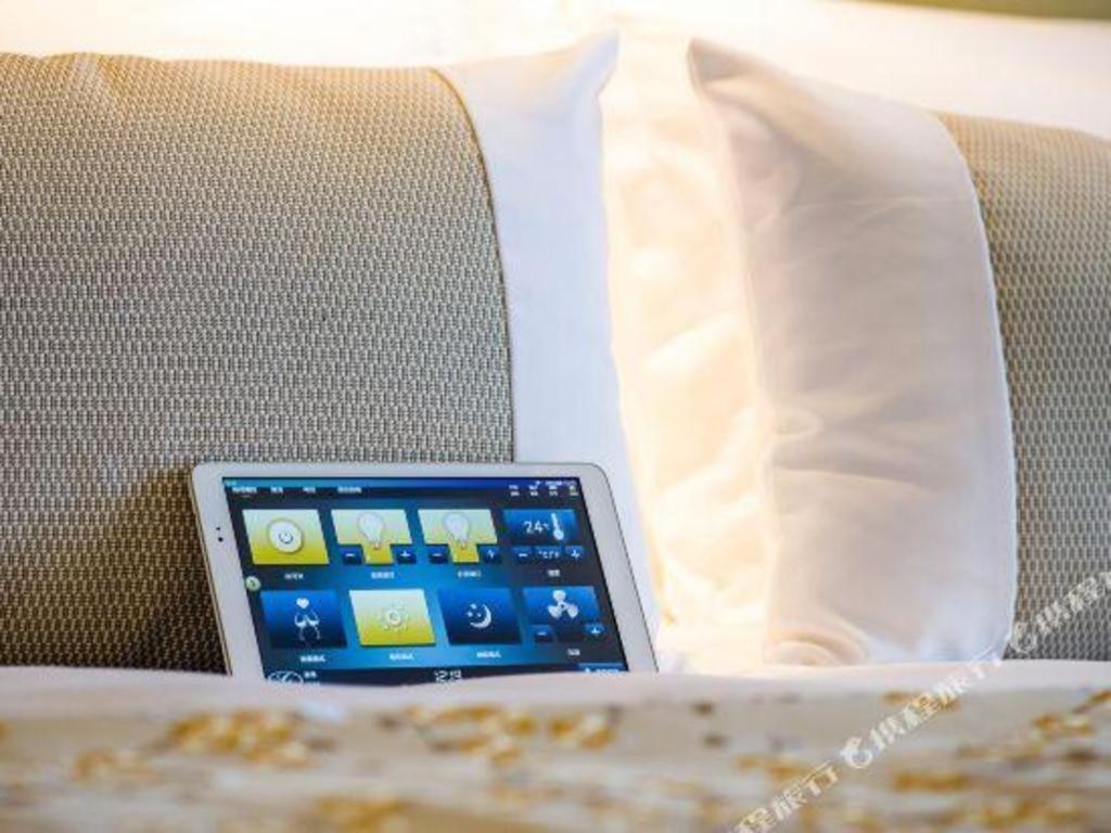 Grand Bay Hotel Beijing Xiaotangzhuang Екстер'єр фото