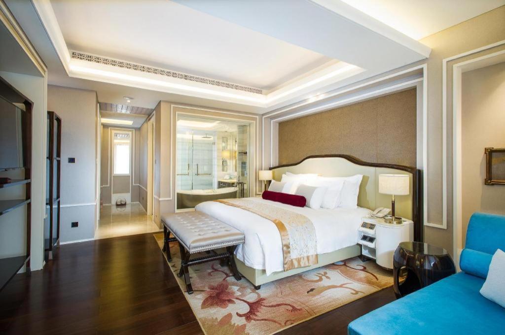 Grand Bay Hotel Beijing Xiaotangzhuang Екстер'єр фото