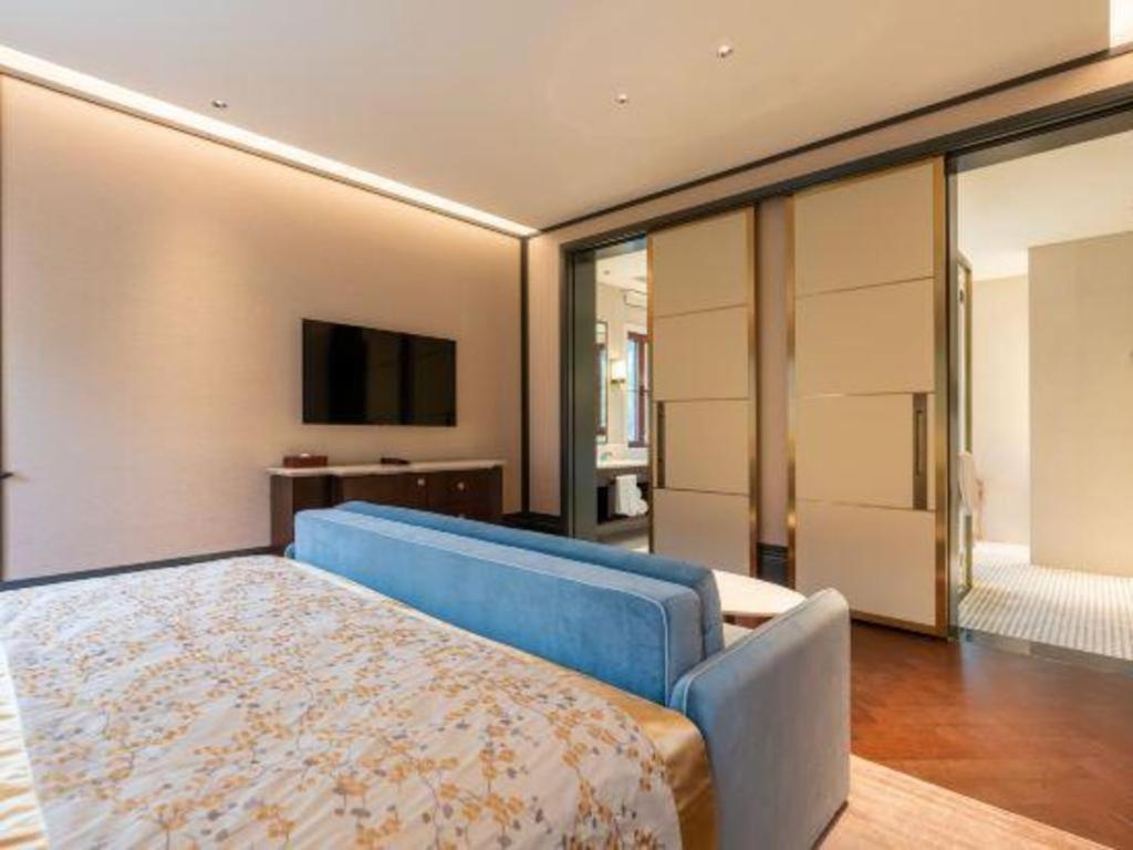 Grand Bay Hotel Beijing Xiaotangzhuang Екстер'єр фото