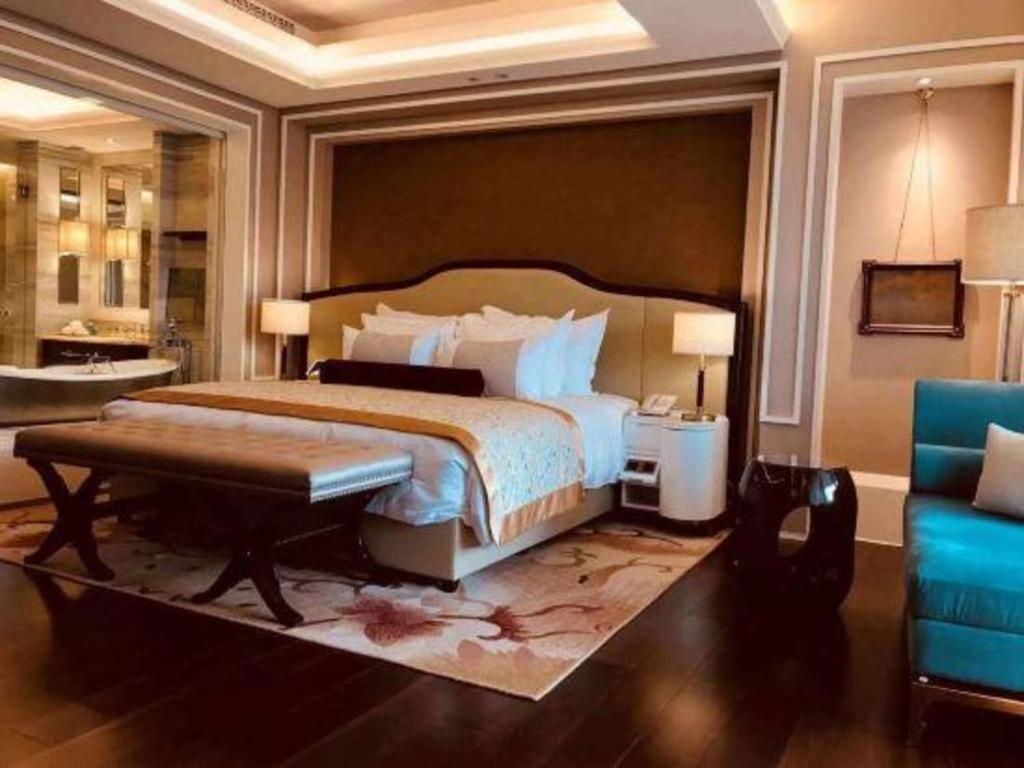 Grand Bay Hotel Beijing Xiaotangzhuang Екстер'єр фото