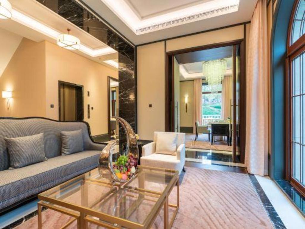 Grand Bay Hotel Beijing Xiaotangzhuang Екстер'єр фото